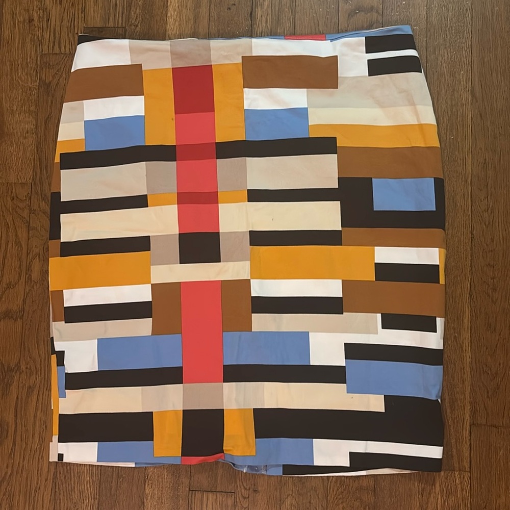 New York and Company Women’s Skirt, Size 14 Stretch, Excellent Condition!